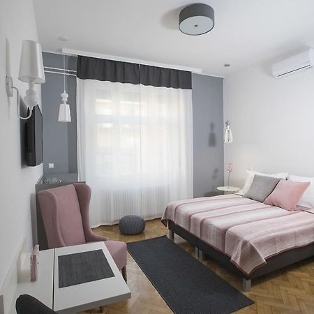 Dom Apartman Сегед Экстерьер фото