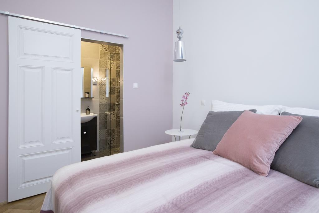 Dom Apartman Сегед Экстерьер фото